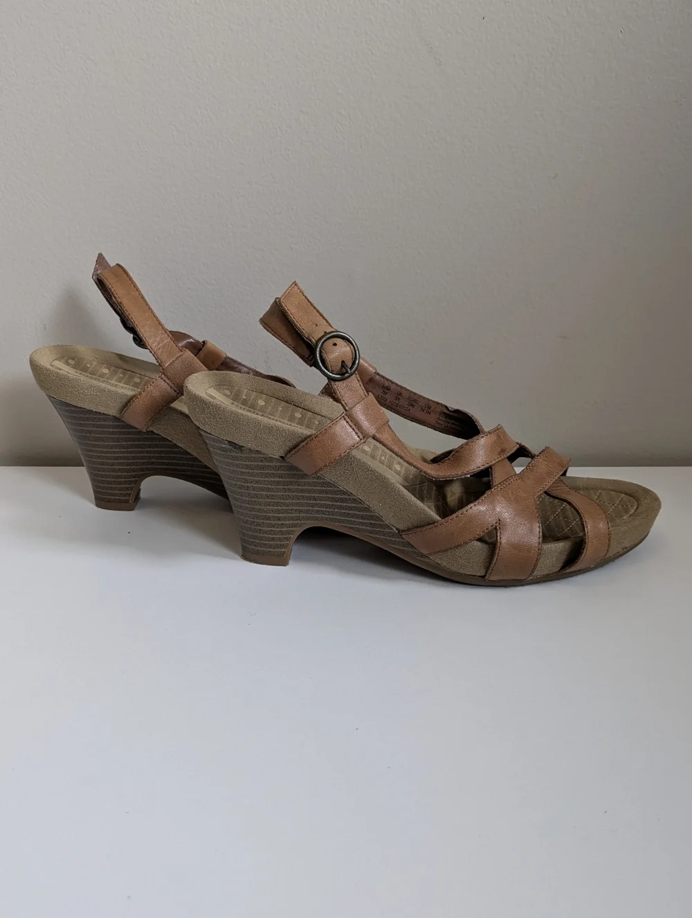 Brown Hush Puppies Leather-Style Women's Slingback Wedge Sandals - Picture 5 of 10